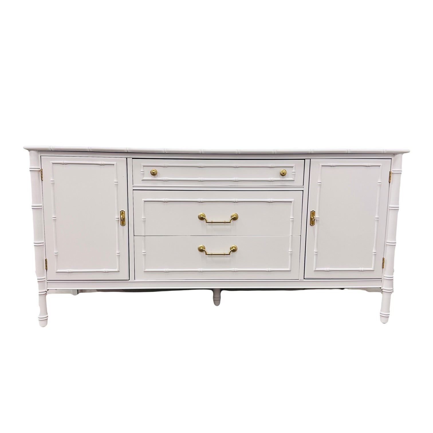 RESERVED: Decorators White Thomasville Bamboo Dresser RESERVED: Decorators White Thomasville Bamboo Dresser